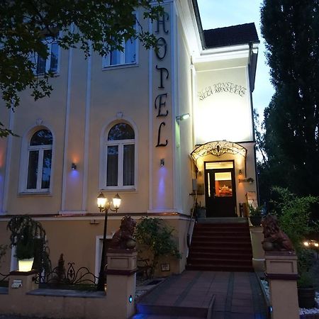 Hotel Villa Konstanz เบอร์ลิน ภายนอก รูปภาพ