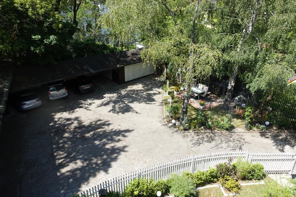 Hotel Villa Konstanz เบอร์ลิน ภายนอก รูปภาพ