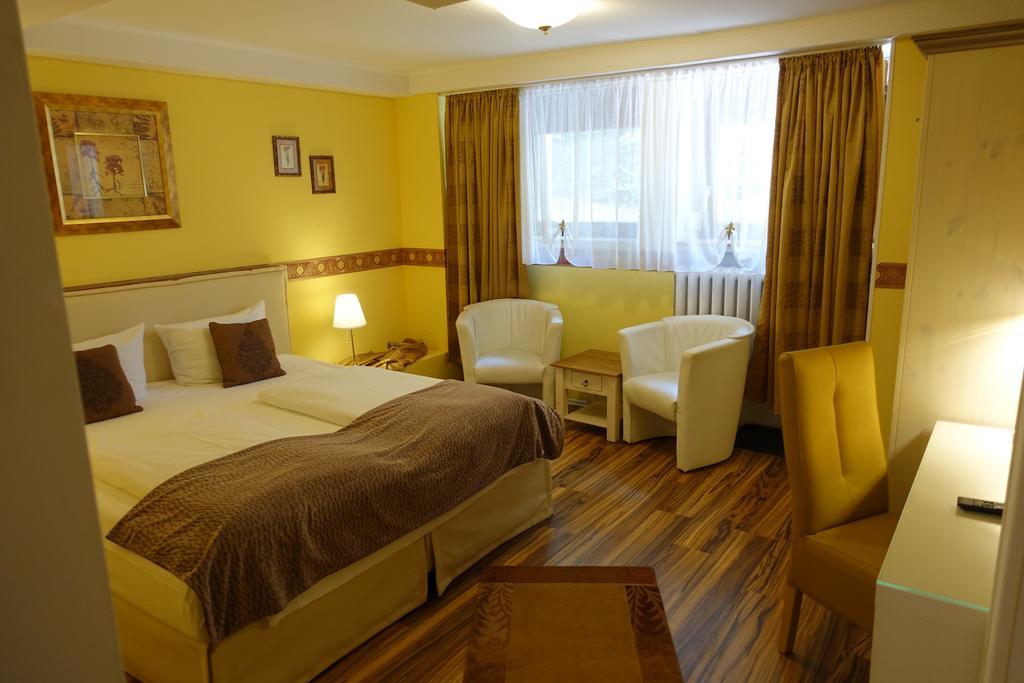 Hotel Villa Konstanz เบอร์ลิน ภายนอก รูปภาพ
