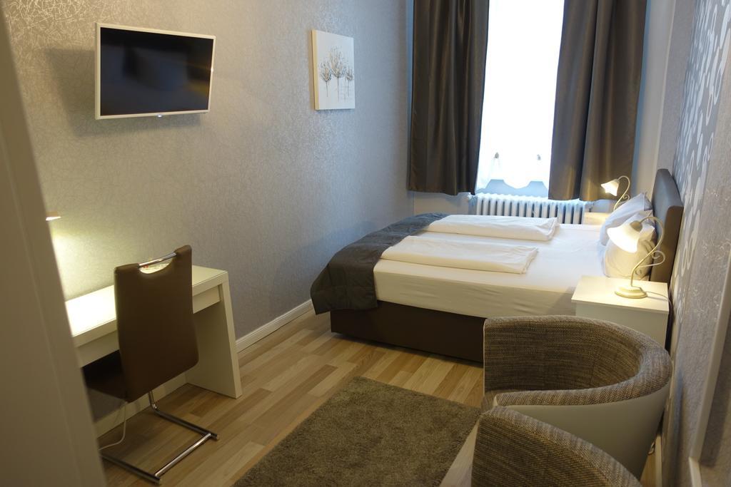 Hotel Villa Konstanz เบอร์ลิน ภายนอก รูปภาพ