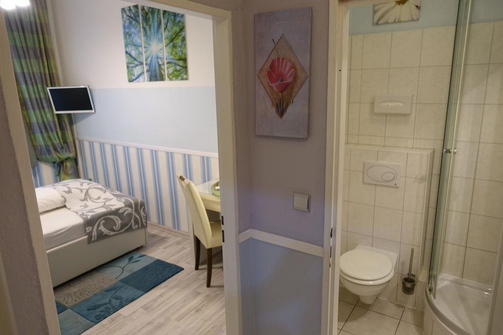 Hotel Villa Konstanz เบอร์ลิน ภายนอก รูปภาพ