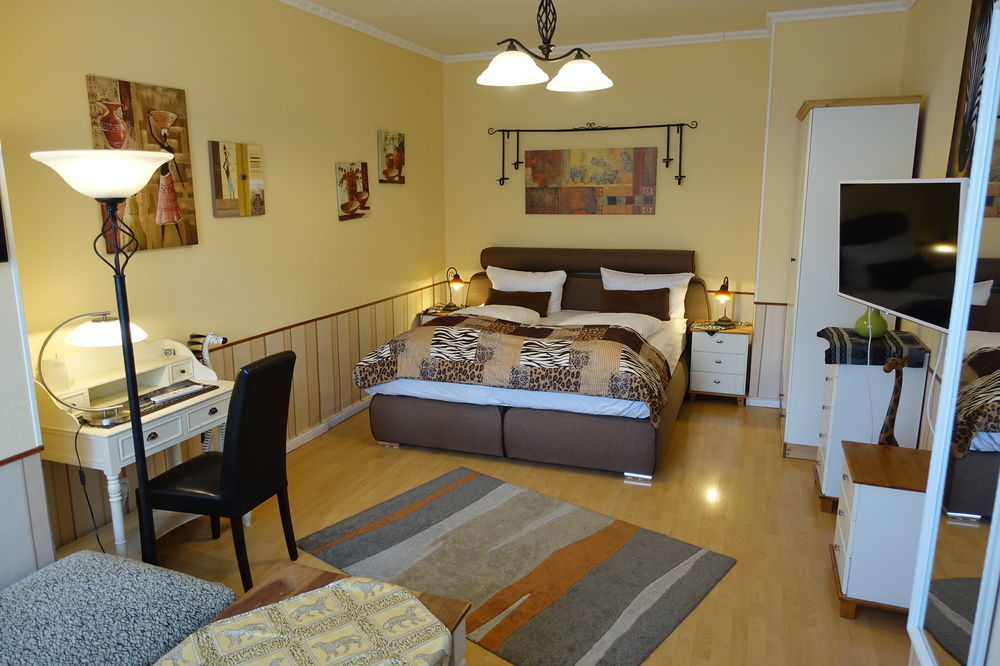 Hotel Villa Konstanz เบอร์ลิน ภายนอก รูปภาพ