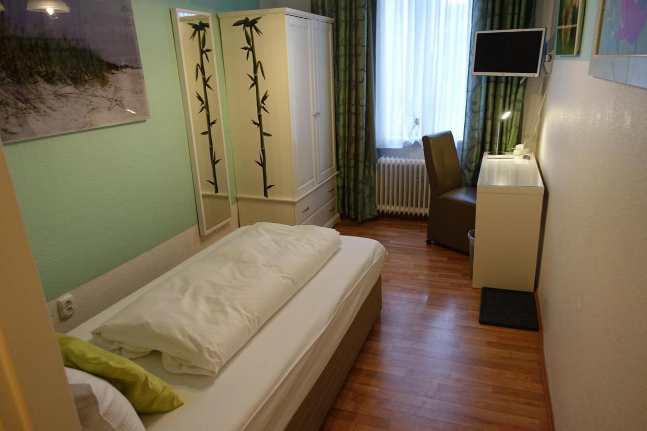 Hotel Villa Konstanz เบอร์ลิน ภายนอก รูปภาพ